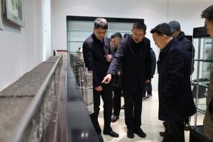 湖南洞口县委书记吴韬到访乐玩体育在线集团并签订合作框架协议